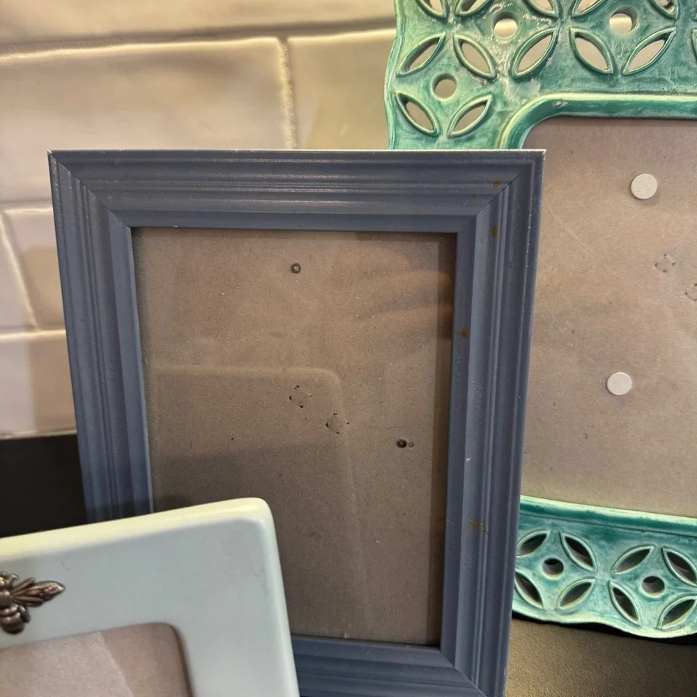 Mixed Brand Photo Frame Set Unisex OS Blue Teal Ceramic Wood Coastal Bee Decor